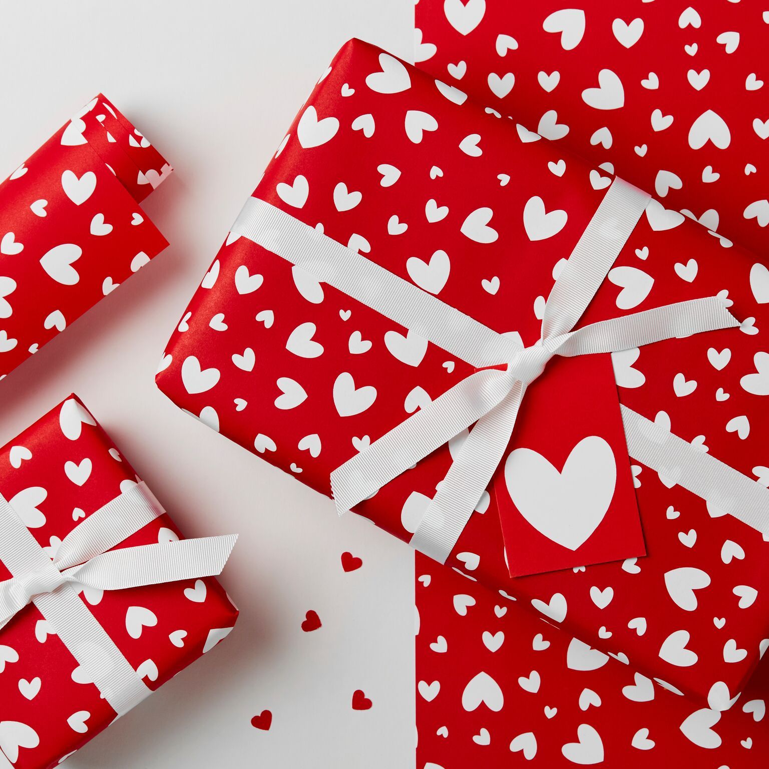 Love Hearts Wrapping Paper Set - Studio 9 Ltd